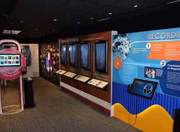 Modular Exhibits for Your Educational Mobile Tour